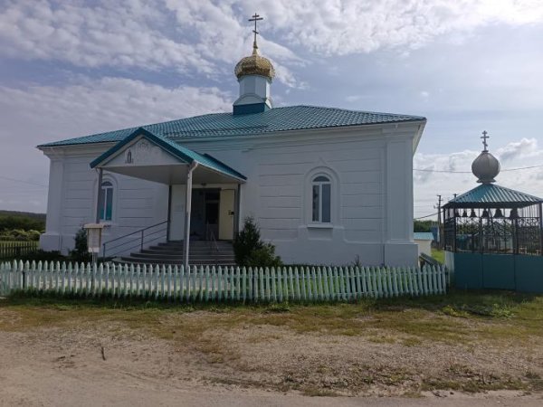 Храм трех московских святителей Петра, Алексия и Ионы с.Забалуйка Инзенского р-на