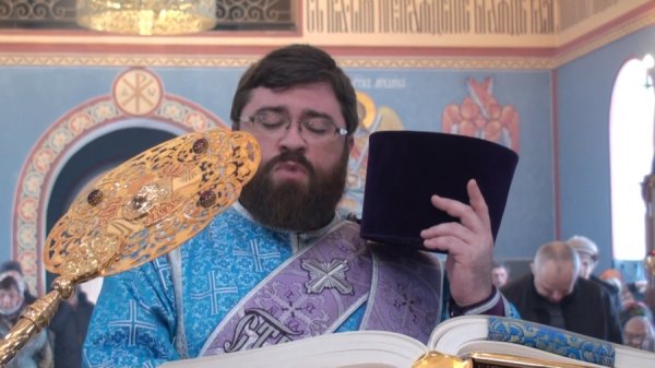 БОЖЕСТВЕННАЯ ЛИТУРГИЯ В БОГОРОДИЦЕ-РОЖДЕСТВЕНСКОМ КАФЕДРАЛЬНОМ СОБОРЕ