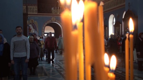 БОЖЕСТВЕННАЯ ЛИТУРГИЯ В БОГОРОДИЦЕ-РОЖДЕСТВЕНСКОМ КАФЕДРАЛЬНОМ СОБОРЕ