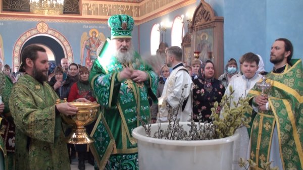 БОЖЕСТВЕННАЯ ЛИТУРГИЯ В БОГОРОДИЦЕ-РОЖДЕСТВЕНСКОМ КАФЕДРАЛЬНОМ СОБОРЕ
