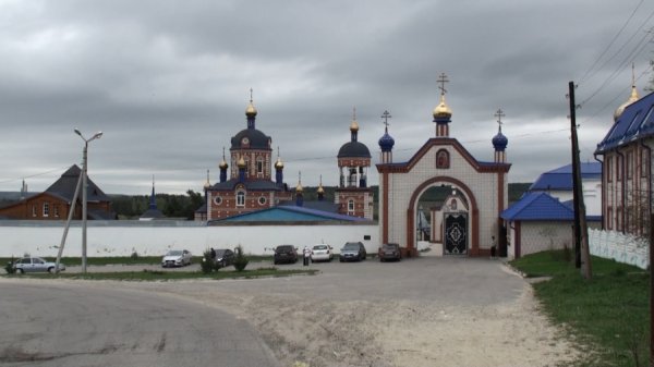 НАЧАЛСЯ СОТЫЙ КРЕСТНЫЙ ХОД