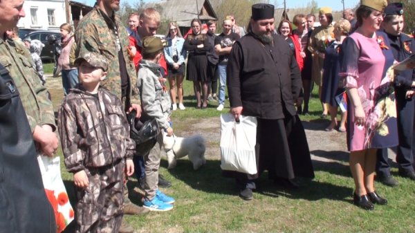 ПОЗДРАВИЛИ ВЕТЕРАНОВ АВТО-МОТО ПРОБЕГОМ
