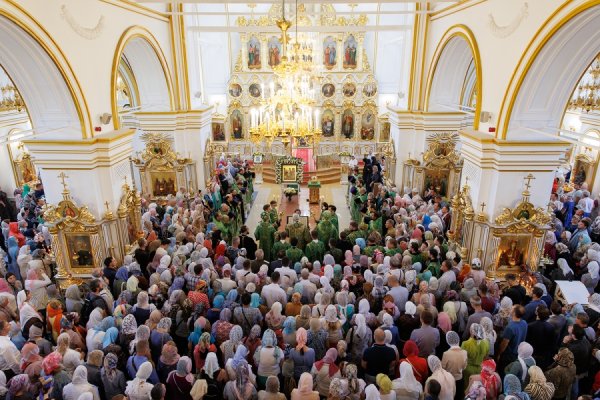 В УЛЬЯНОВСК ПРИНЕСЕНЫ МОЩИ ПРЕПОДОБНОГО СЕРГИЯ РАДОНЕЖСКОГО — ОДНОГО ИЗ САМЫХ ПОЧИТАЕМЫХ РУССКИХ СВЯТЫХ