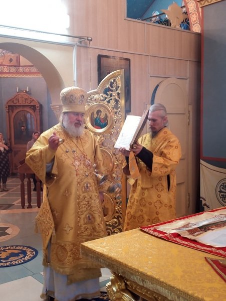 Епископ Филарет возглавил воскресную молитву в Инзенском соборе