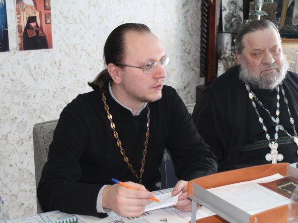 25 марта в здании епархиального Управления в г.Барыше прошло рабочее заседание епархиального Совета Барышской епархии