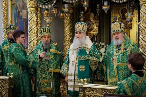 Епископ Барышский и Инзенский Филарет совершил Божественную Литургию в день памяти святого блаженного Андрея Симбирского в кафедральном соборе г. Ульяновск