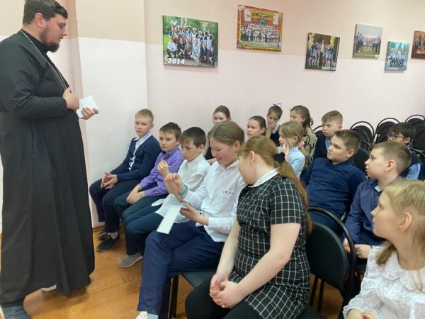 Состоялась встреча четвероклассников со священником Барышской епархии