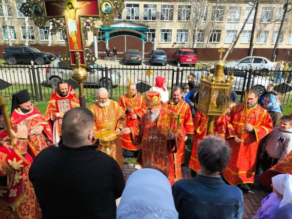 Праздничное Богослужение в Понедельник Светлой седмицы в селе Оськино 
