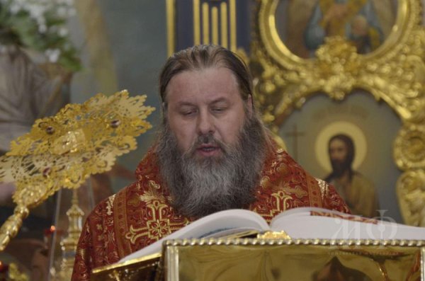 В день праздника Светлого Христова Воскресения Глава Симбирской митрополии совершил Пасхальную великую вечерню в Спасо-Вознесенском соборе Ульяновска
