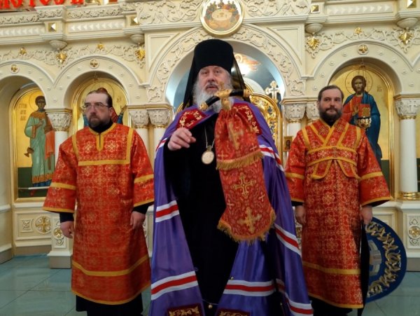 Богослужение в православный женский день в Инзенском районе
