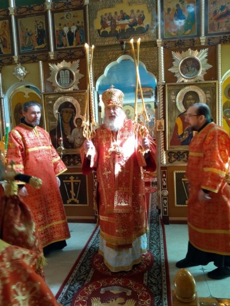 На день храмового праздника общину в селе Радищево посетил епископ Филарет