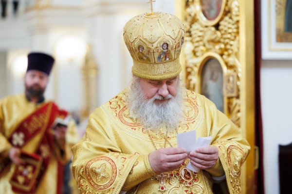 Владыка Филарет совершил Божественную литургию в кафедральном соборе г. Ульяновска
