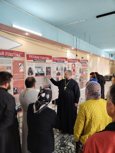 Выставка "Русская Голгофа" посетила г. Барыш