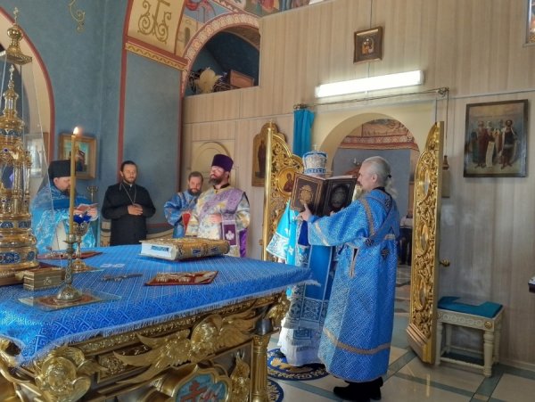 Торжественное Богослужение в день праздника Успения Пресвятой Богородицы в Инзенском соборе