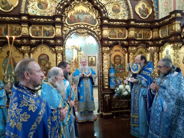 Епископ Филарет совершил Божественную литургию в Казанском храме Жадовской обители