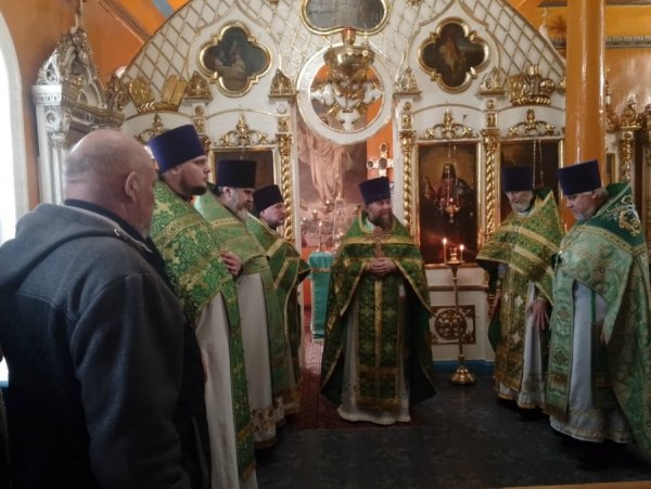 14 ноября в первом благочинии Барышской епархии состоялось соборное Богослужение