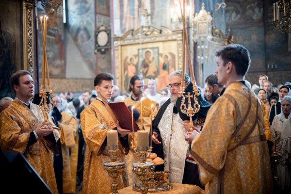 Епископ Барышский и Инзенский Александр принял участие в соборном архиерейском Богослужении в Троице-Сергиевой Лавре