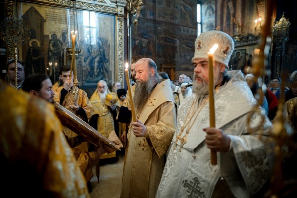 Епископ Барышский и Инзенский Александр принял участие в соборном архиерейском Богослужении в Троице-Сергиевой Лавре
