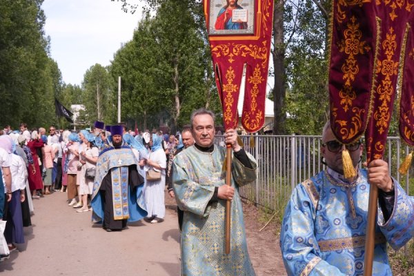 В Ульяновском районе Заволжье прошел крестный ход с Жадовской Казанской иконой Божией Матери