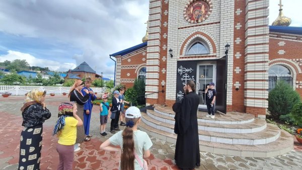 Дети из Барышского центра "Планета детства" посетили Жадовскую обитель