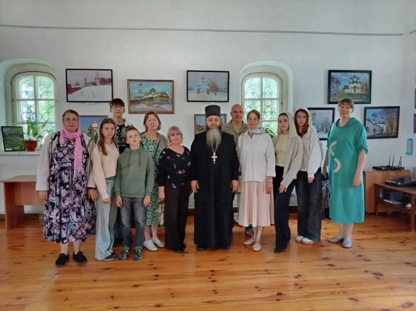 Паломническая поездка выпускников воскресной школы храма Воскресения Христова р.п. Павловка