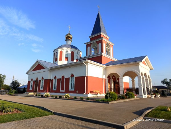 Храм в честь Введения в храм Пресвятой Богородицы с. Вязовка