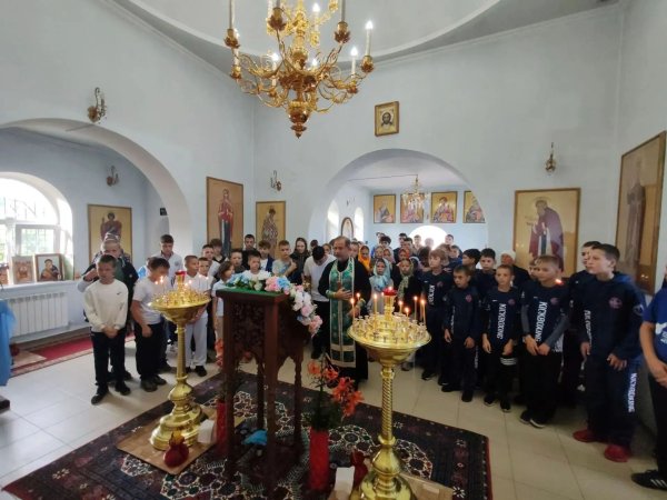 Храм в селе Акшуат посетили спортсмены из Ульяновска