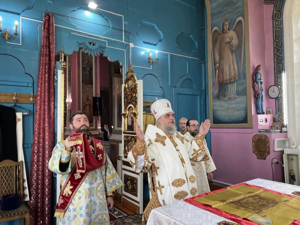 Православная община храма в честь великомученика Димитрия Солунского встретила своего Архипастыря
