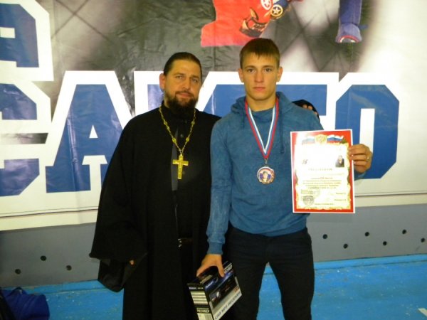 Представитель Барышской епархии принял участие в чемпионате памяти Евгения Родионова, который прошел в Кузнецке