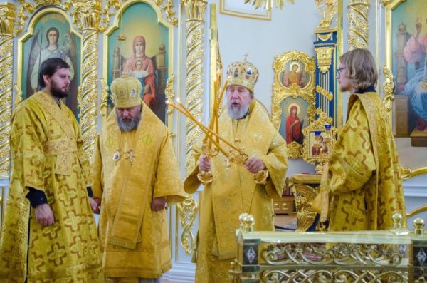 Владыка Филарет поздравил митрополита Анастасия с днем тезоименитства
