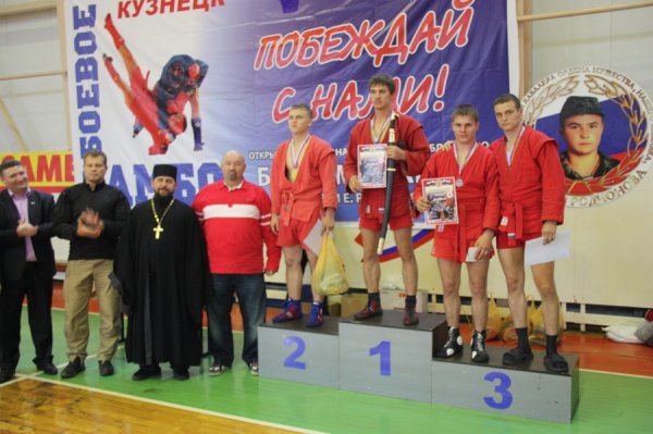 Новые победы "Пересвета". Чемпионат имени Евгения Родионова