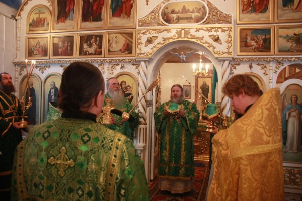 15 января, в день памяти прп. Серафима Саровского, епископ Филарет совершил Божественную Литургию в храме свт. Николая р.п. Николаевка