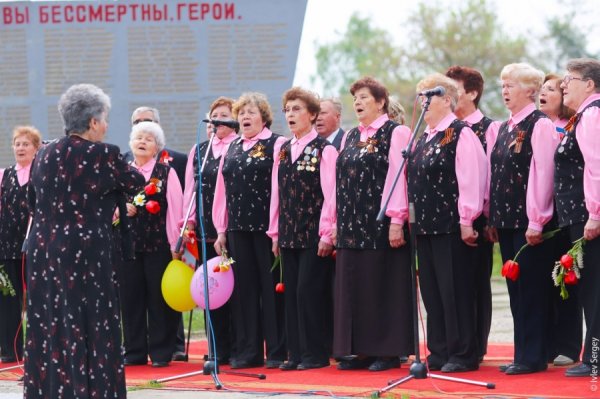 Епископ Барышский и Инзенский Филарет принял участие в торжественных мероприятиях посвященных 72-летней годовщине победы в Великой Отечественной Войне