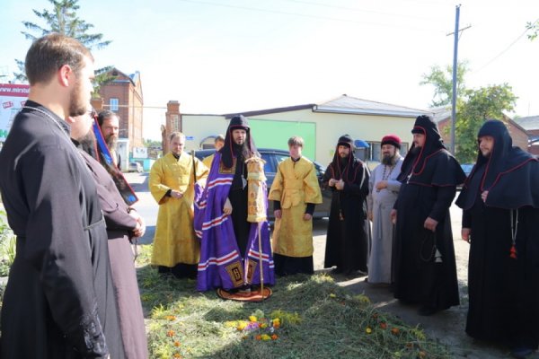 Насельник Жадовской пустыни игумен Никодим (Макушенцев) принял участие в богослужении в единоверческом приходе г. Кузнецка