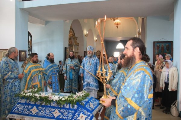 В день Успения Божией Матери епископ Барышский и Инзенский Филарет возглавил богослужения в Жадовском монастыре