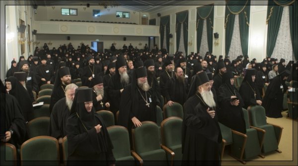 Насельник Жадовского монастыря игумен Никодим (Макушенцев) стал участником конференции "Преемство монашеской традиции в современных монастырях", прошедшей в Троице-Сергиевой Лавре