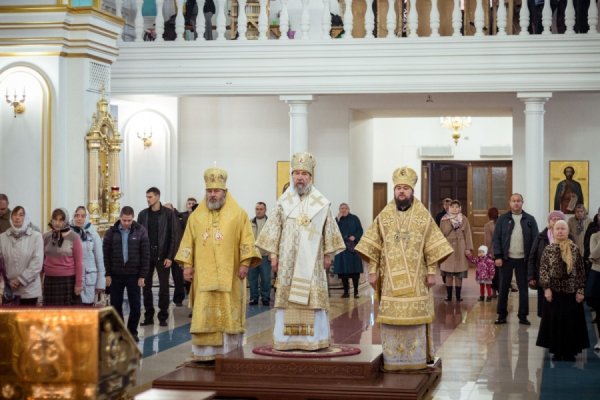 В день тезоименитства владыки Анастасия в Спасо-Вознесенском соборе состоялось праздничное богослужение