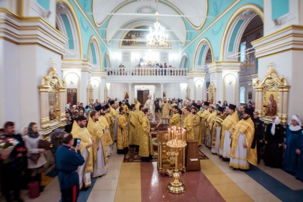 В день тезоименитства владыки Анастасия в Спасо-Вознесенском соборе состоялось праздничное богослужение