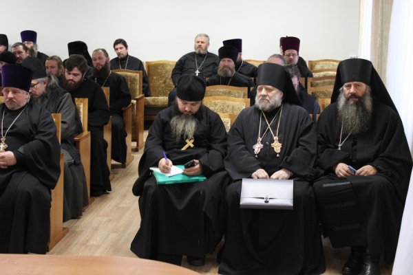 Состоялось заседание епархиального совета и общее епархиальное собрание духовенства