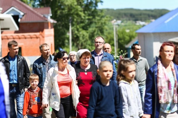 В Барыше встретили Троицу