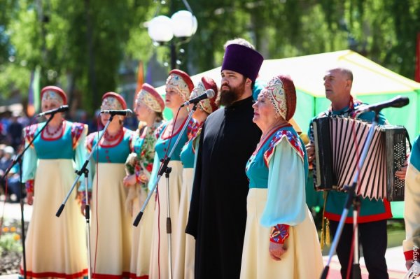 В Барыше встретили Троицу