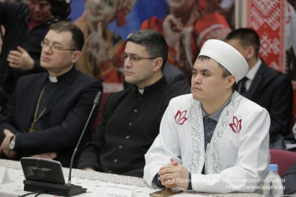 Архипастыри Симбирской митрополии приняли участие в совещании под председательством Губернатора