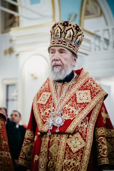 Архипастыри Симбирской митрополии совершили Великую вечерню праздника Пасхи
