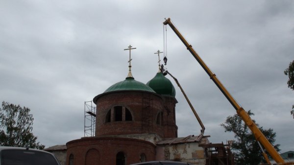 Над Павловкой засияли кресты