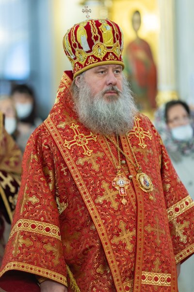 БОЖЕСТВЕННАЯ ЛИТУРГИЯ В СПАСО-ВОЗНЕСЕНСКОМ КАФЕДРАЛЬНОМ СОБОРЕ УЛЬЯНОВСКА