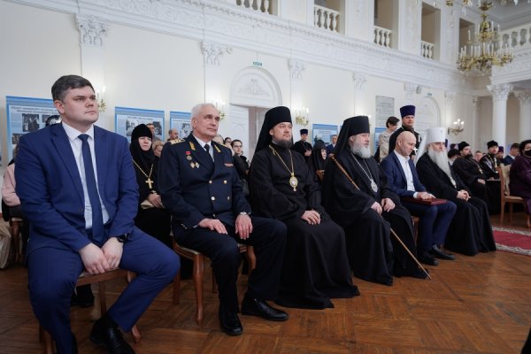 ВЛАДЫКА ФИЛАРЕТ ПРИНЯЛ УЧАСТИЕ В КОНФЕРЕНЦИИ "СИМБИРСКАЯ ЕПАРХИЯ ЗА 190 ЛЕТ: ВЕХИ И ЛЮДИ"
